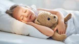 Im Bett schläft es sich doch viel gemütlicher.