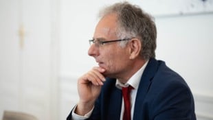 Finanzminister Markus Marterbauer (60) sorgte wegen einem Posting kurz nach dem Tod von Didi ...