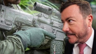Benkos Personenschützer: Bis an die Zähne bewaffnet.  (Bild: Krone KREATIV/www.oberlandarms.com, Christof Birbaumer)