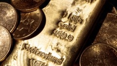 In Krisenzeiten wird gerne in Gold investiert – das lässt den Preis für das Metall in die Höhe ...