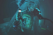 Tom Cruise bei einer Unterwasser-Szene für den neuesten Streifen „The Final Reckoning“.
