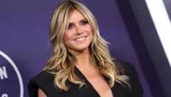 Heidi Klum machte bei den American Music Awards eine gute Figur.  (Bild: AFP/MICHAEL TRAN)